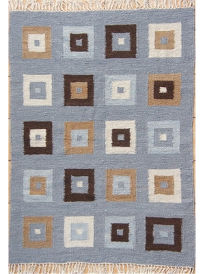 Square_grey__4321_150x210cm_-_edit